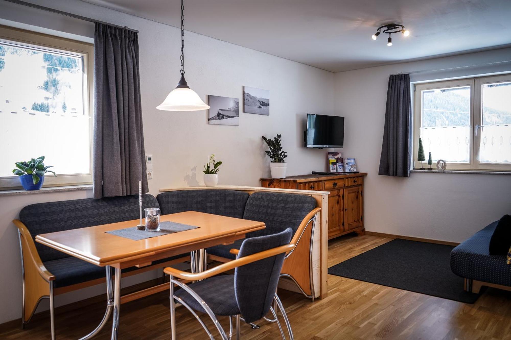 Appartement Haus Gosta 사슈른 외부 사진